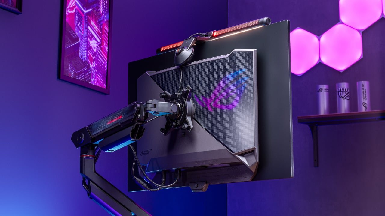 ROG Ergo Monitor Arm, ROG Aura Light Bar _ Scenario